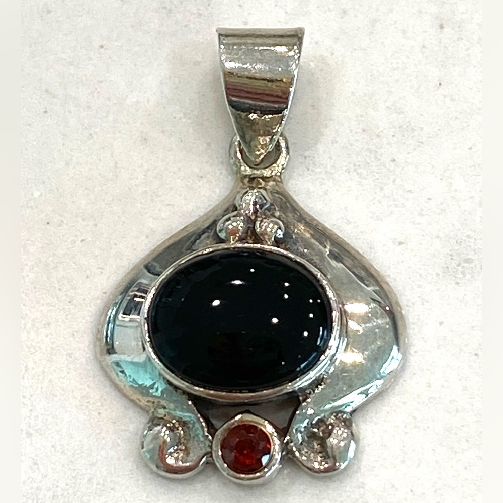 Beautiful Handcrafted Sterling Silver Pendant with Black Onyx and Garnet